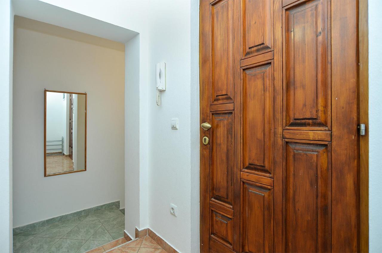 Apartman Zlata 2222 Pula