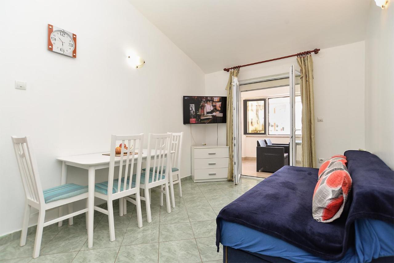 Apartman Zlata 2222 *